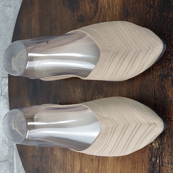 Point Toe Knit Ballet Flats - Picture 2 of 9